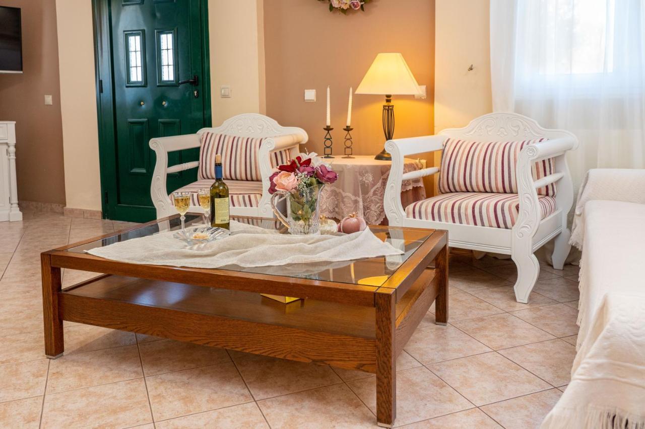 Artemis Superb 2 Bedroom Apartment 700 M Away From The Beach Minia Exterior photo