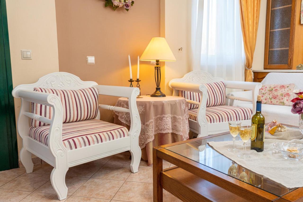 Artemis Superb 2 Bedroom Apartment 700 M Away From The Beach Minia Exterior photo